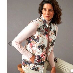 Chico's | Grand Flowers Quilted Vest Size L 12
